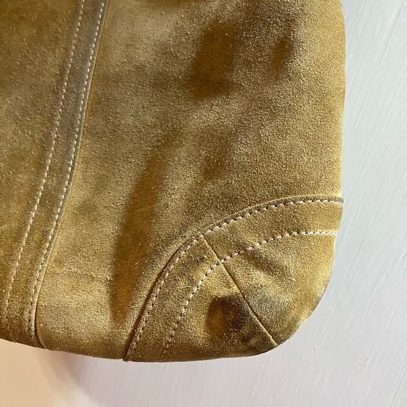 Vintage Coach Saddle Bag: Genuine Suede - Picture 6 of 16